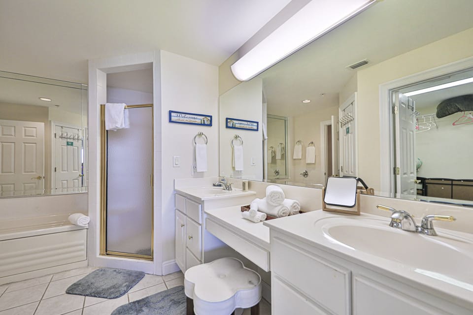 Master bathroom.