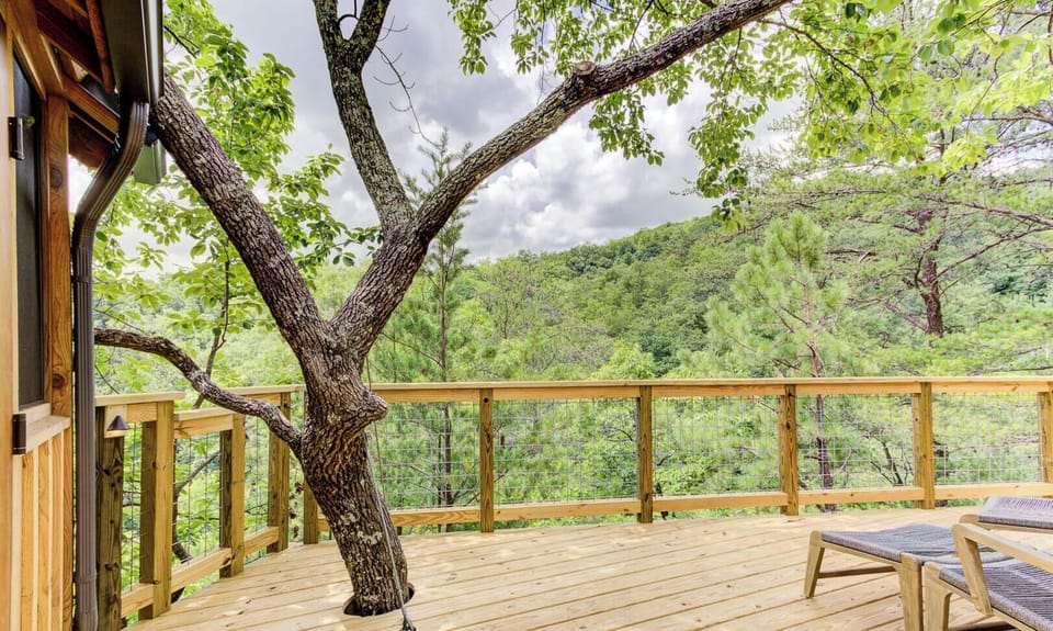 Deck with scenic mountain views