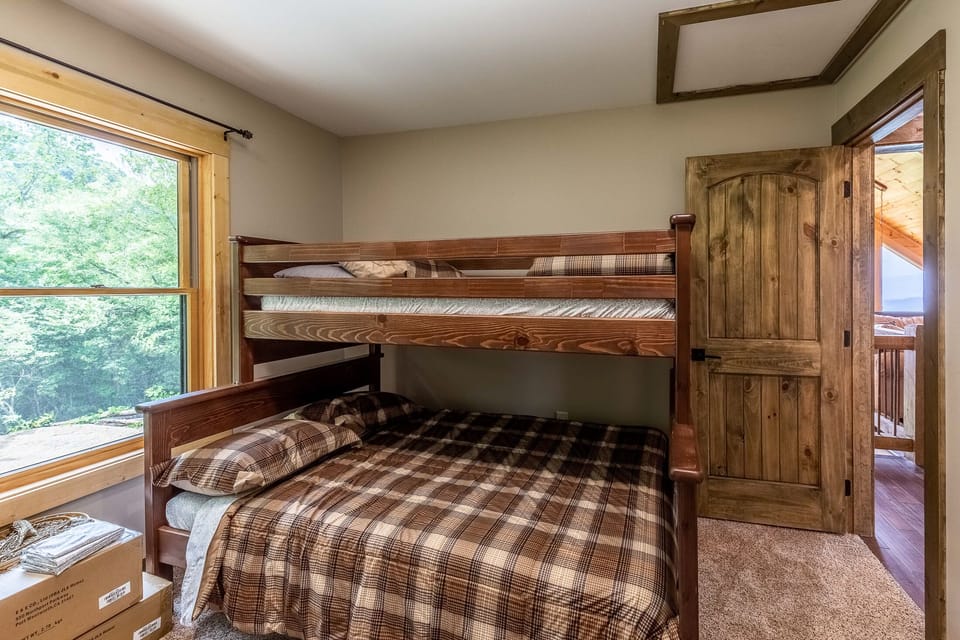 Bedroom - Bedroom with 2 twin over twin bunk beds. located upstairs.