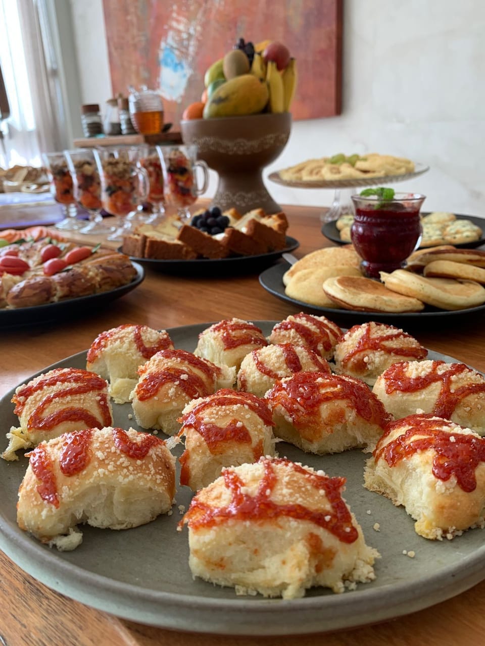 Free daily buffet breakfast
