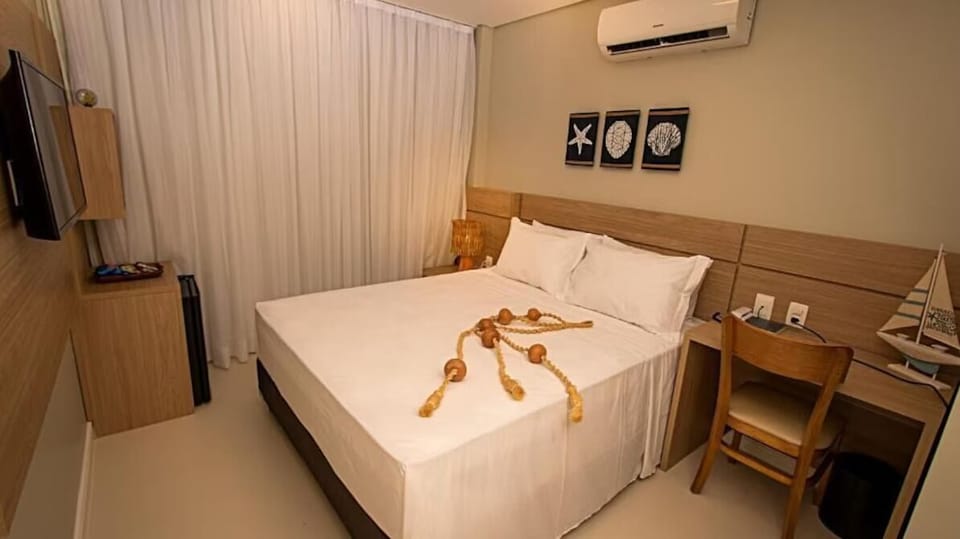 Superior Twin Room | Minibar, in-room safe, individually decorated, desk