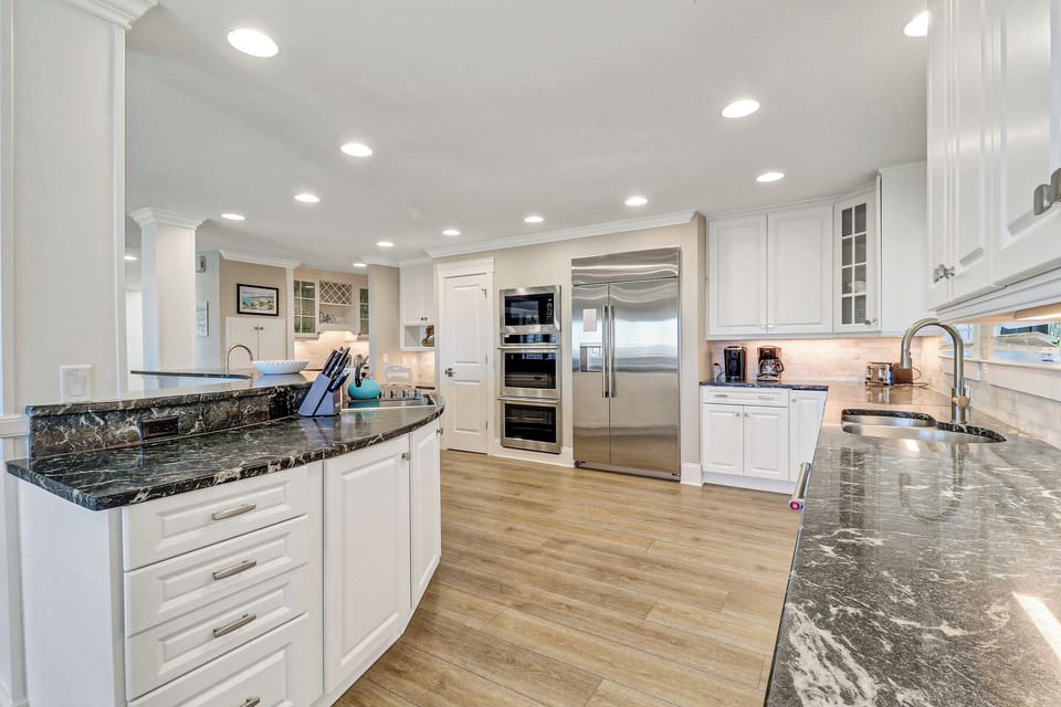 11 Junket | Kitchen