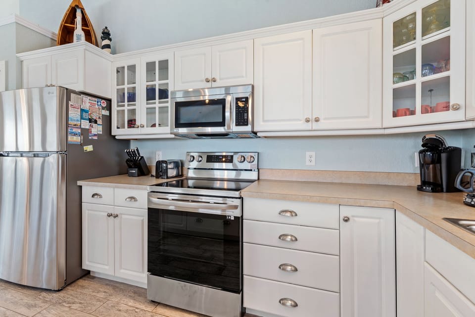 HK29: Beachin' Up With The Jones's | Top Level Kitchen