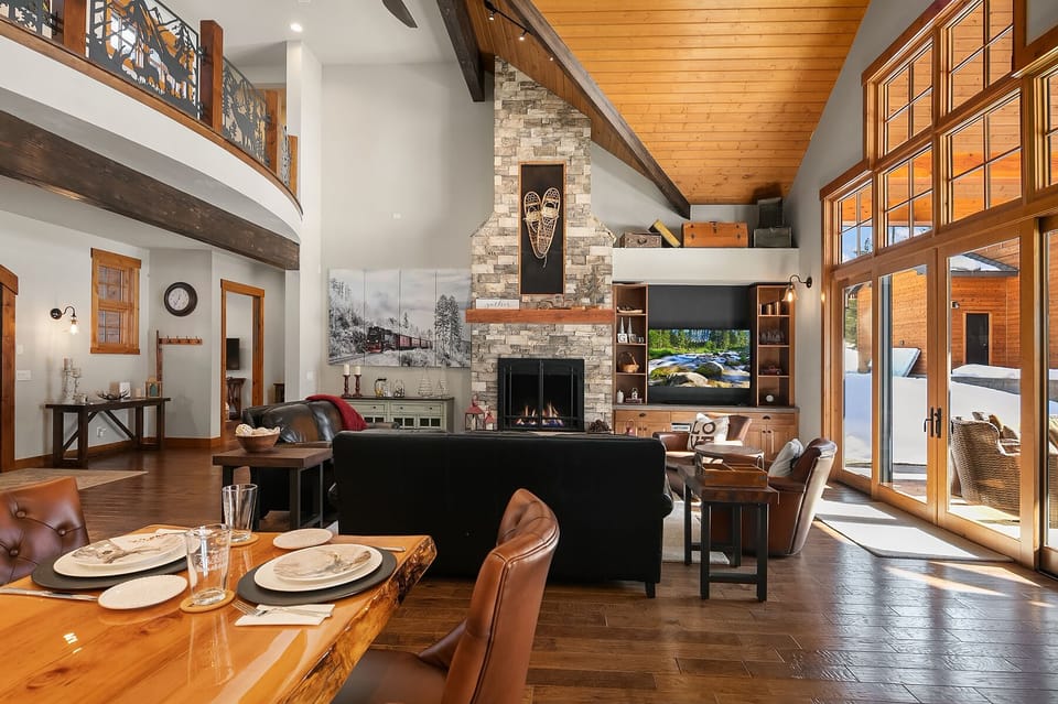 Grand Cascadian: - Soaring 30ft. ceilings in the great room. 65" smart TV with DirecTV.