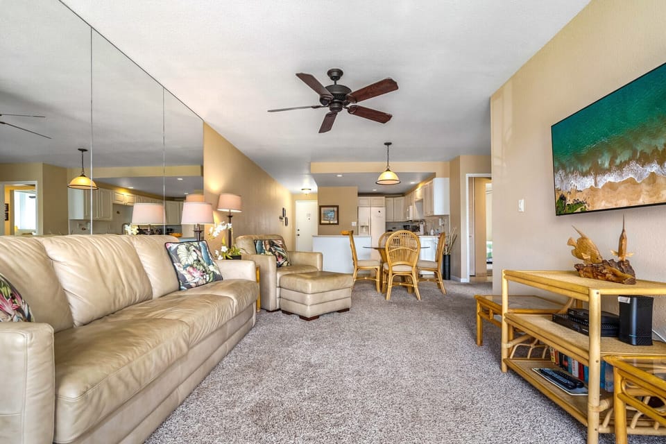 Open floor plan in this unit