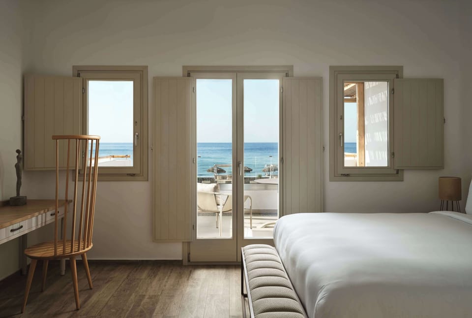 Premium Suite, 1 King Bed, Pool View (Duplex) | Egyptian cotton sheets, premium bedding, down comforters, pillowtop beds
