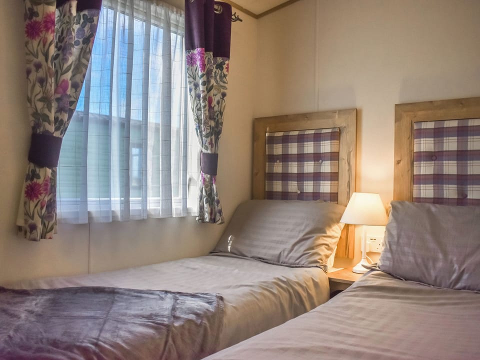 Surrounding area | Everard - Flask Country Lodges, Robin Hood&rsquo;s Bay