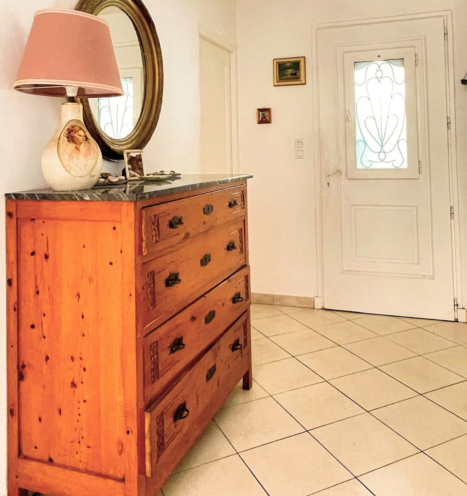 house entrance hall