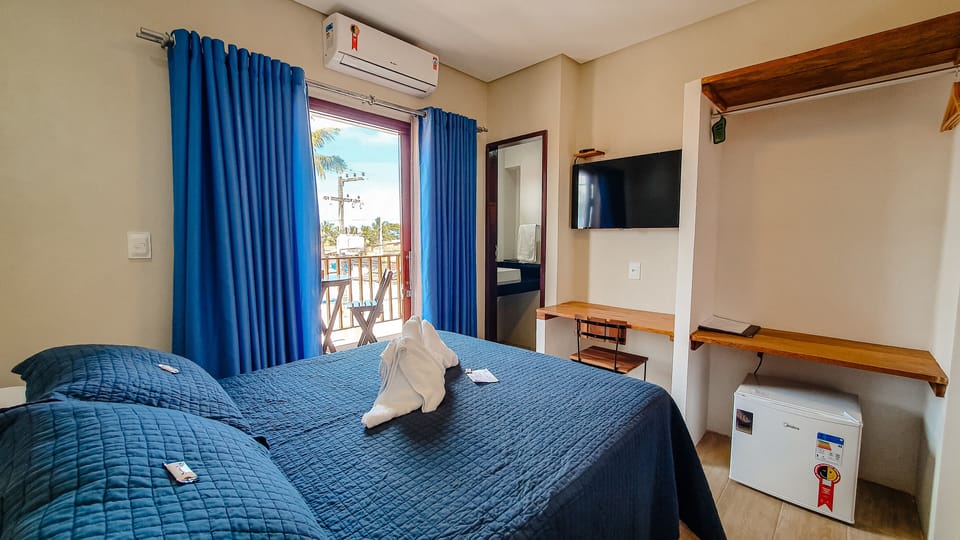 Deluxe Room | Desk, laptop workspace, free WiFi, bed sheets