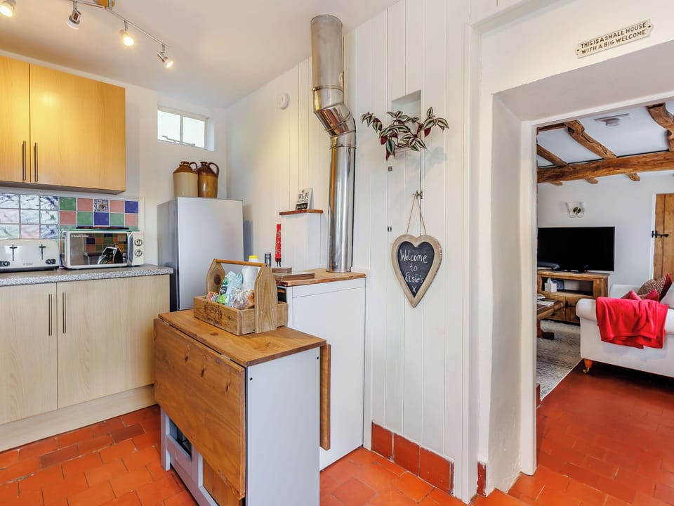 Kitchen | Elsie&rsquo;s Cottage, Pontsford, near Shrewsbury