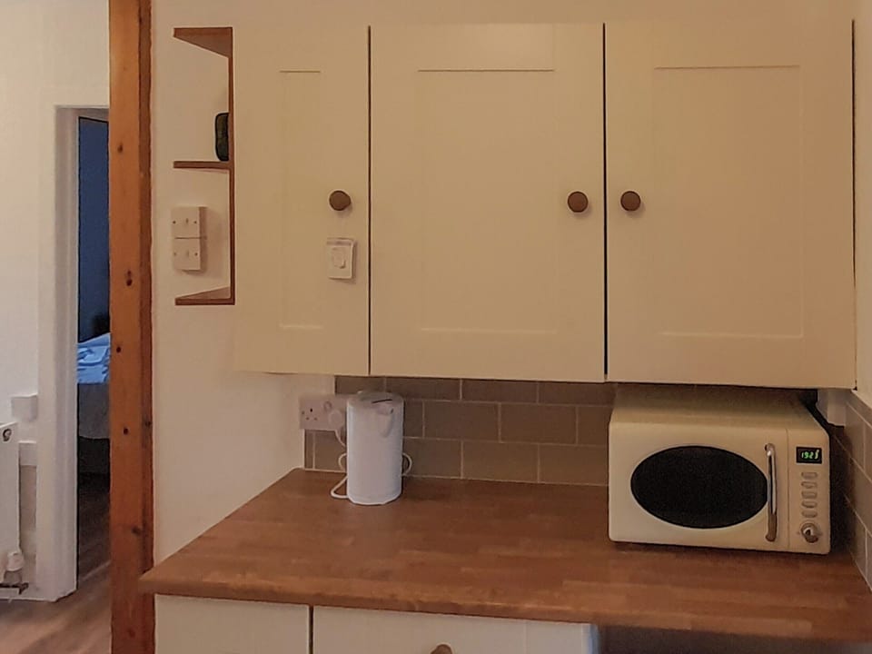 Kitchen area | The Snug, Aberaeron