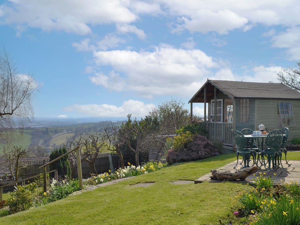 Garden and grounds | Rivendell, Blakeney Hill, near Lydney, Forest of Dean