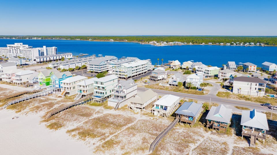 Bama Breeze is the perfect home for your next vacation!