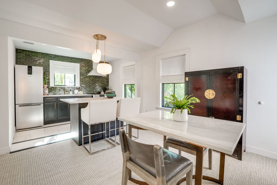 Dining Area | Dishware & Flatware
