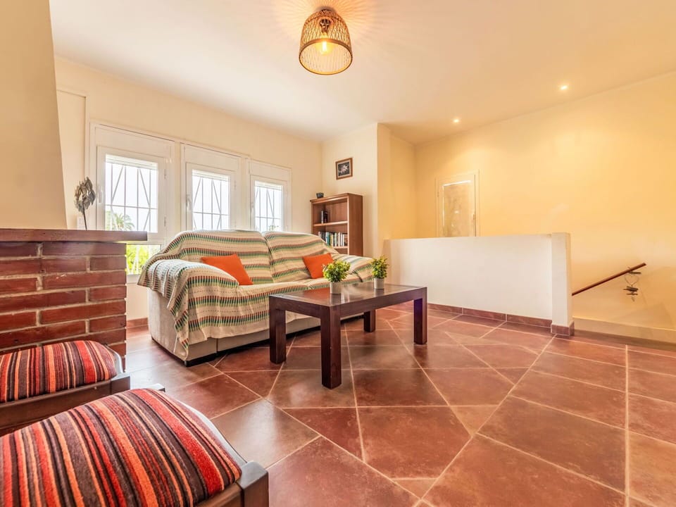 Building, Furniture, Comfort, Bed Frame, Textile, Wood, House, Window, Shade, Bed