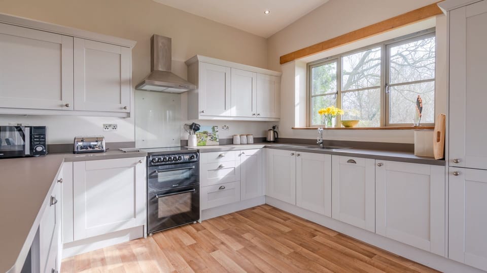 Kitchen, Old Stables, Bolthole Retreats