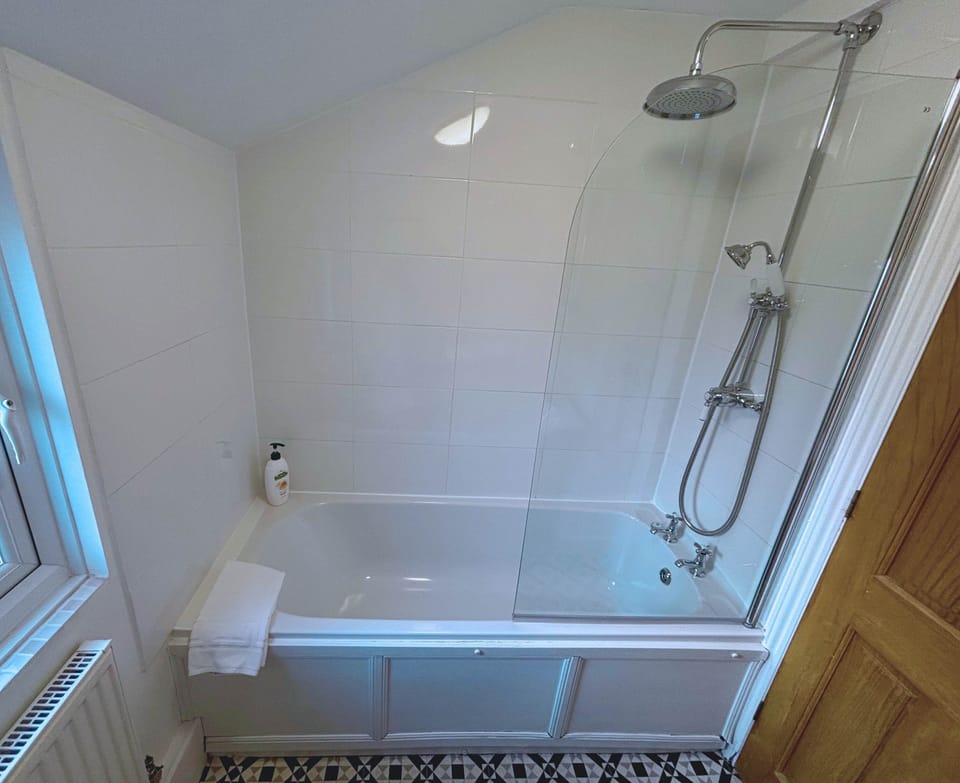 enjoy a relaxing bath or a invigorating shower