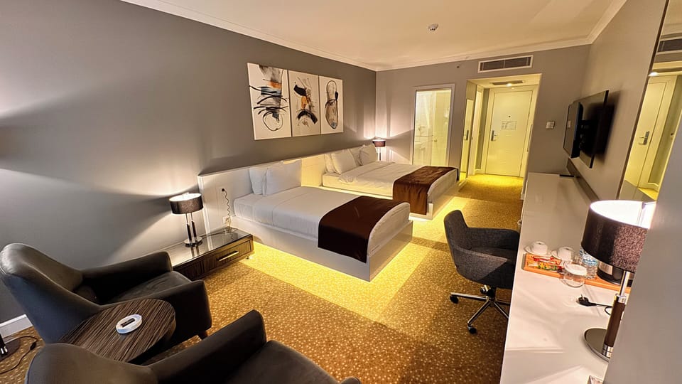 Double Room | Blackout drapes, soundproofing, iron/ironing board, free WiFi