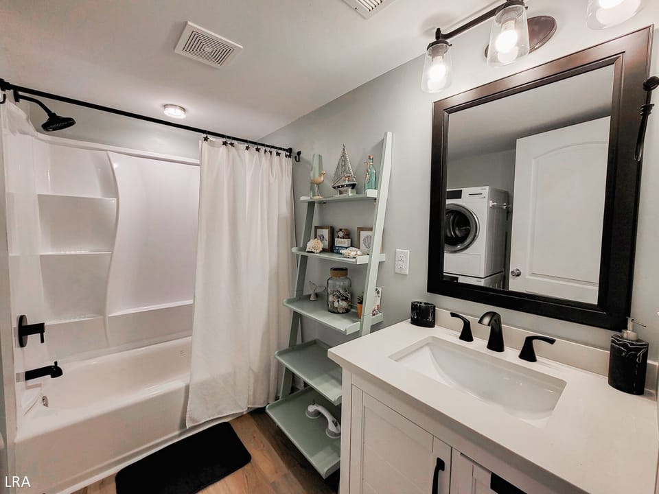 Bathroom-16