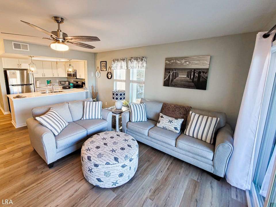Living Room-07