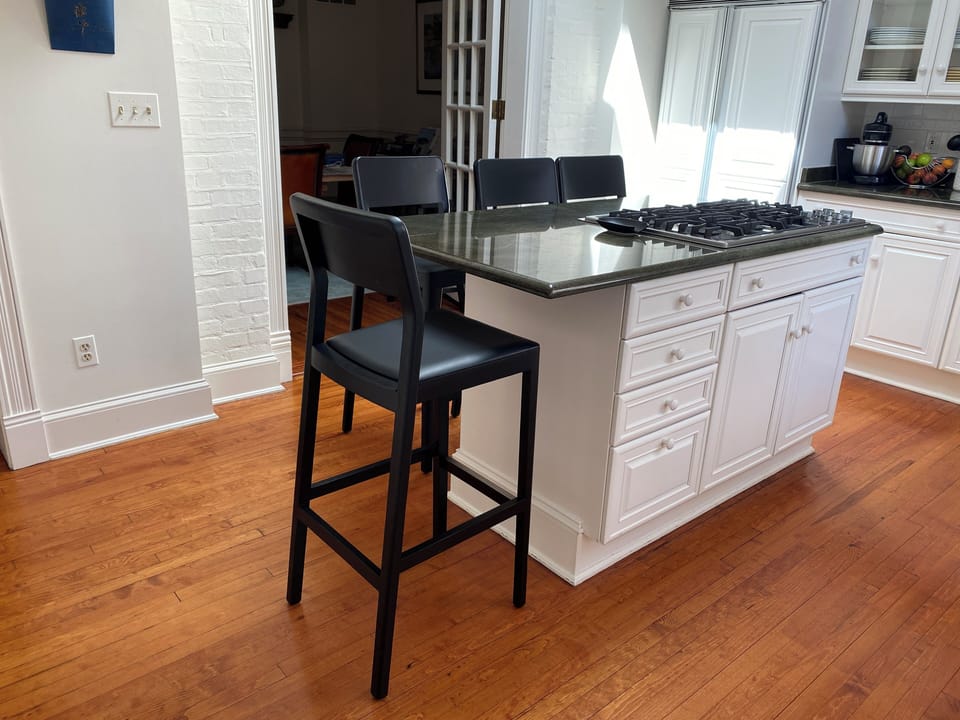 Counter seating on center island