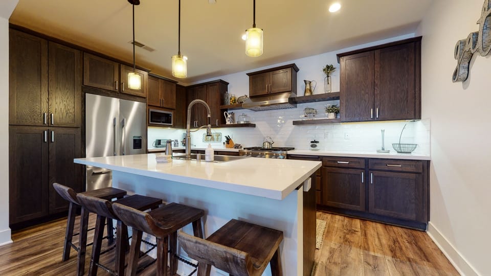 Condo, 3 Bedrooms | Private kitchen | Coffee/tea maker, fridge, oven, toaster