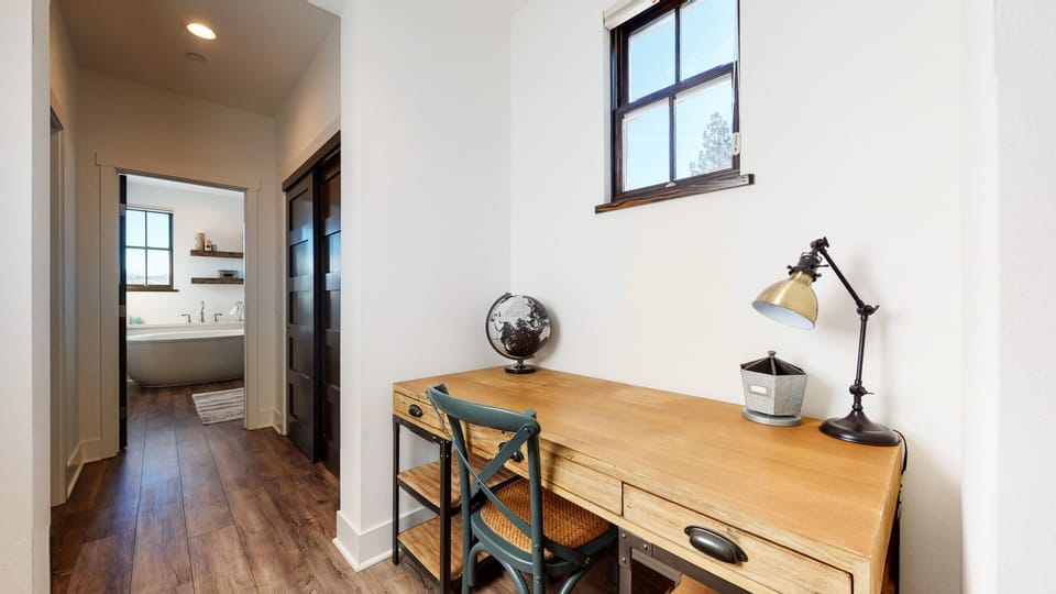 Condo, 3 Bedrooms | 3 bedrooms, iron/ironing board, cribs (surcharge), WiFi (free)