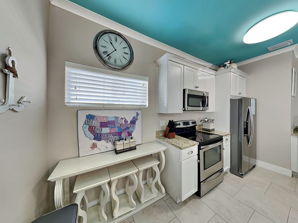 Kitchen - Breakfast Nook