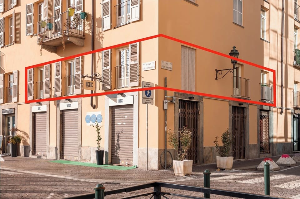The exact location of Casa Carlina