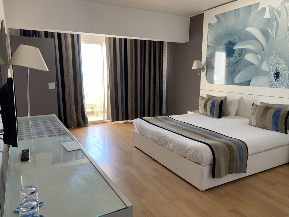 Family Room | Hypo-allergenic bedding available, minibar (some free items)
