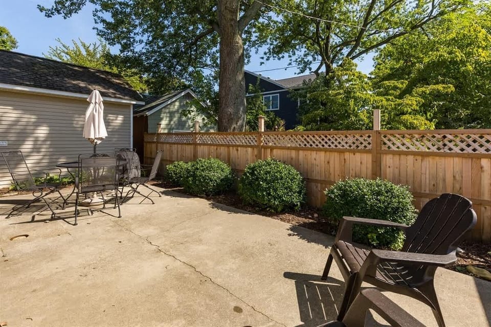 Enjoy a Meal Outdoors