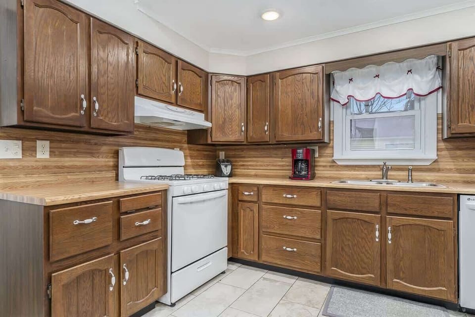 Fully equipped kitchen