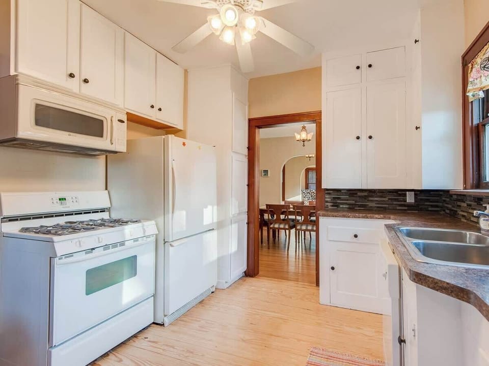 Flow Freely Between Cooking and Connecting, Thanks to the Open Layout Linking Kitchen and Dining Spaces