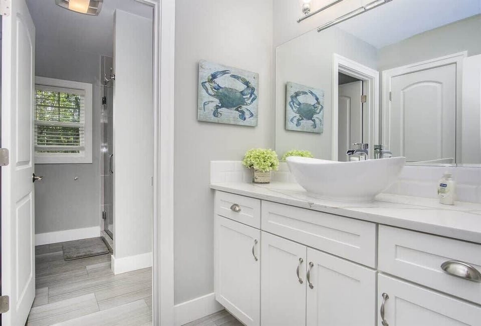 Bathroom 4. Shower