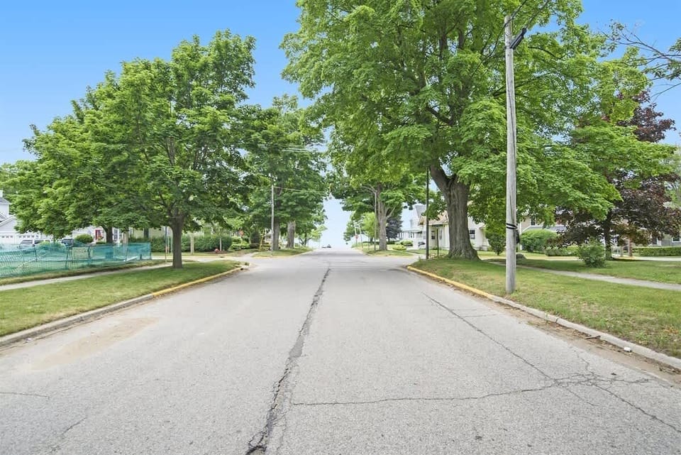 Erie Street leads directly to the South Beach