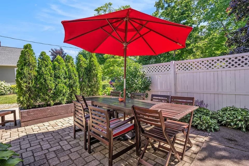 Enjoy Outdoor Brunches with the Summer Breeze on Blue Gables` Patio