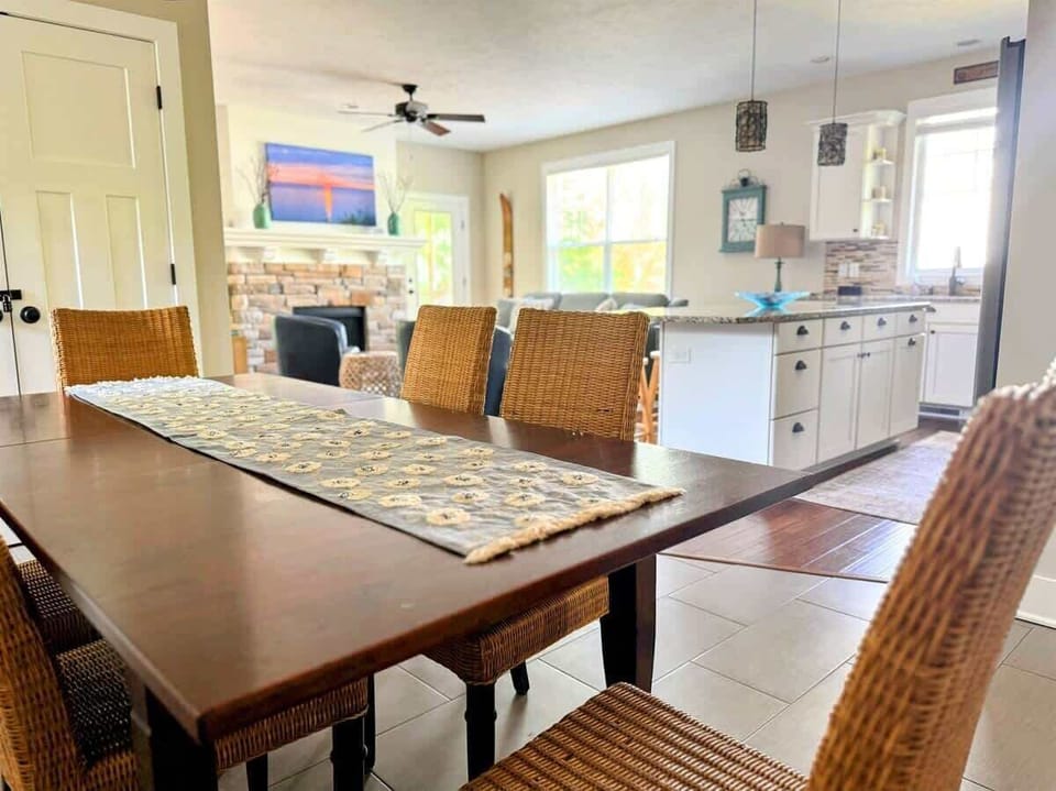 Dining table for six and counter seating for 4 more