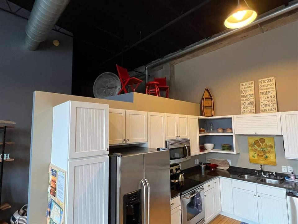 Experience Living like a Local with the Schoolhouse Memorabilia of Central Elementary