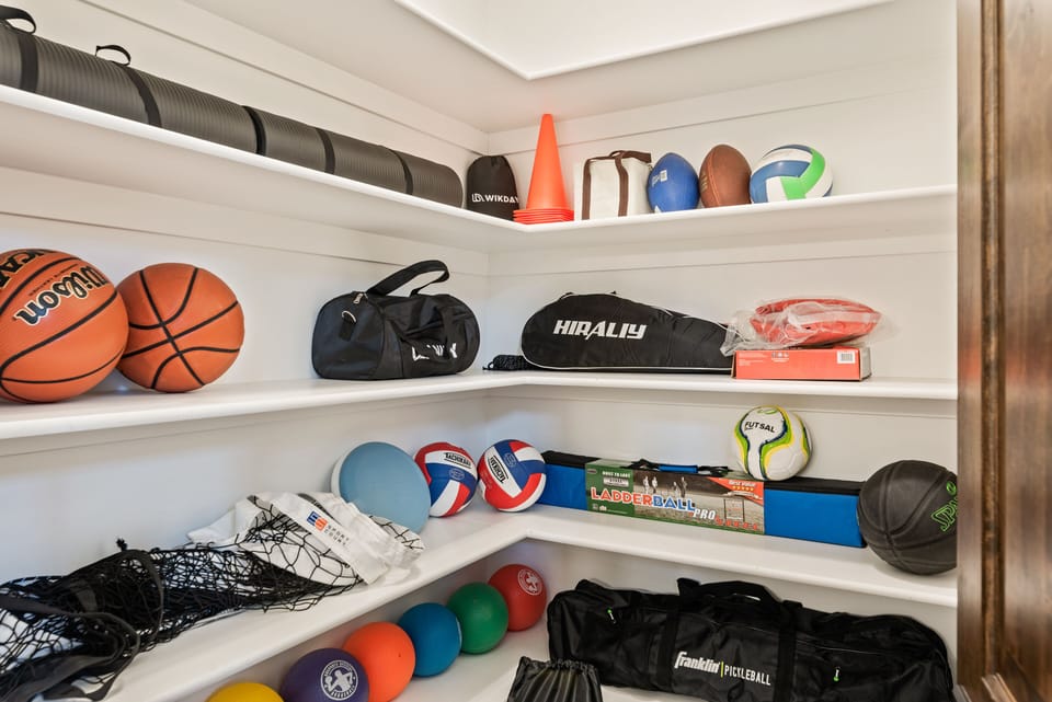 Pickleball, Basketball, Volleyball, Dodgeball, Badminton, Futsal, Bocce & more! 