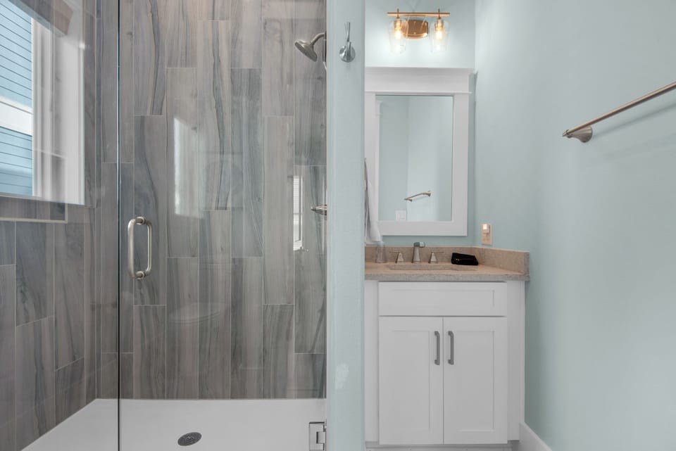 Main floor bathroom