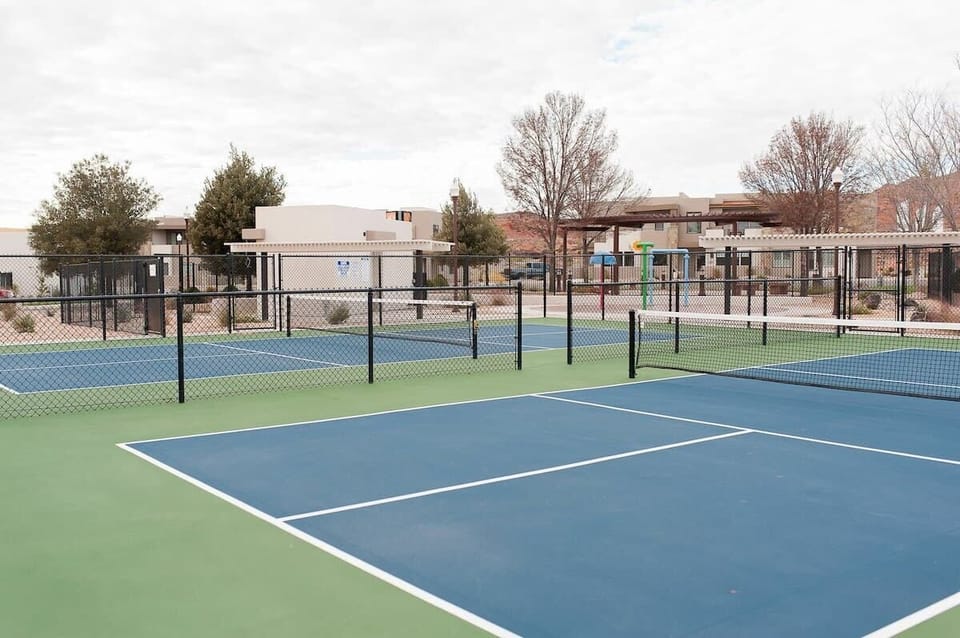 Common Pickle Ball Courts