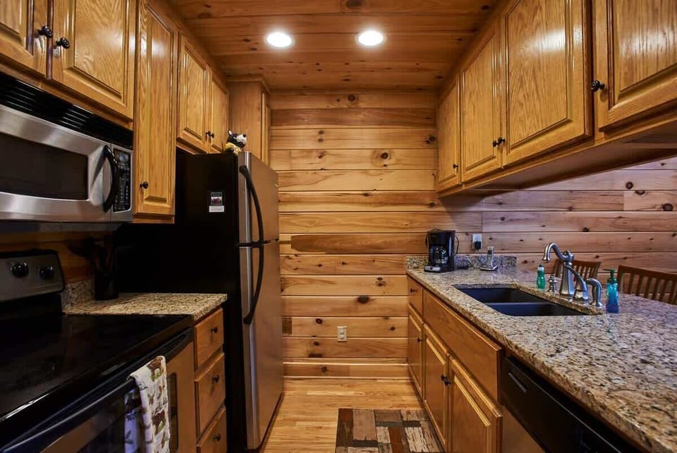 Modern kitchen with granite counter tops