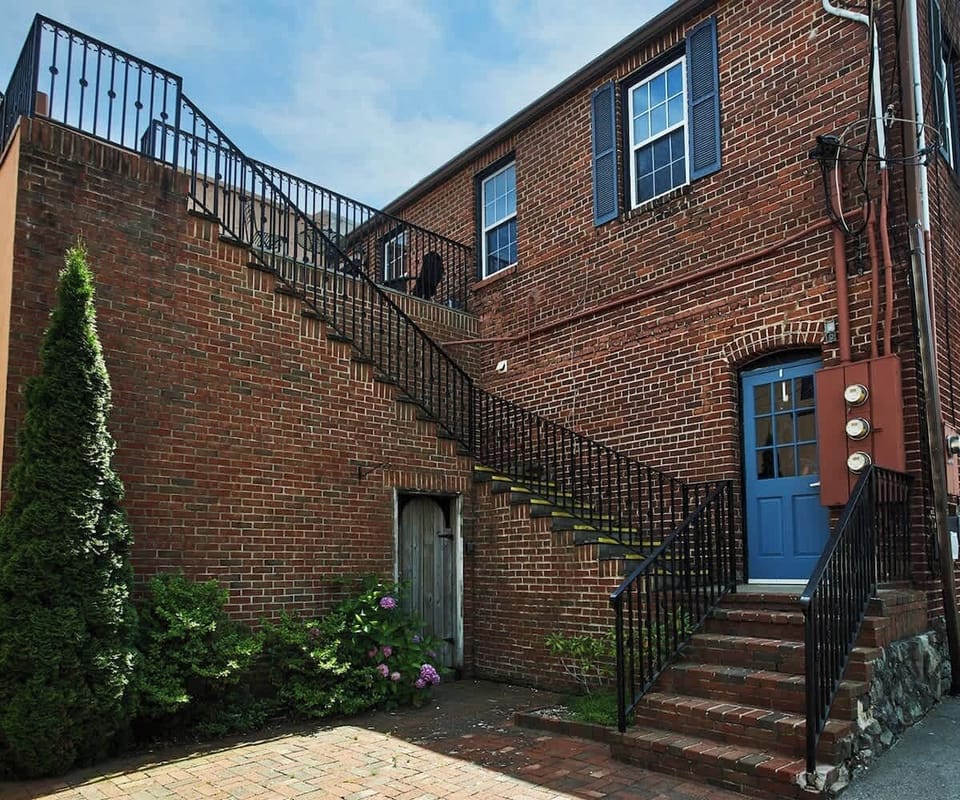 Located in the heart of downtown Blowing Rock