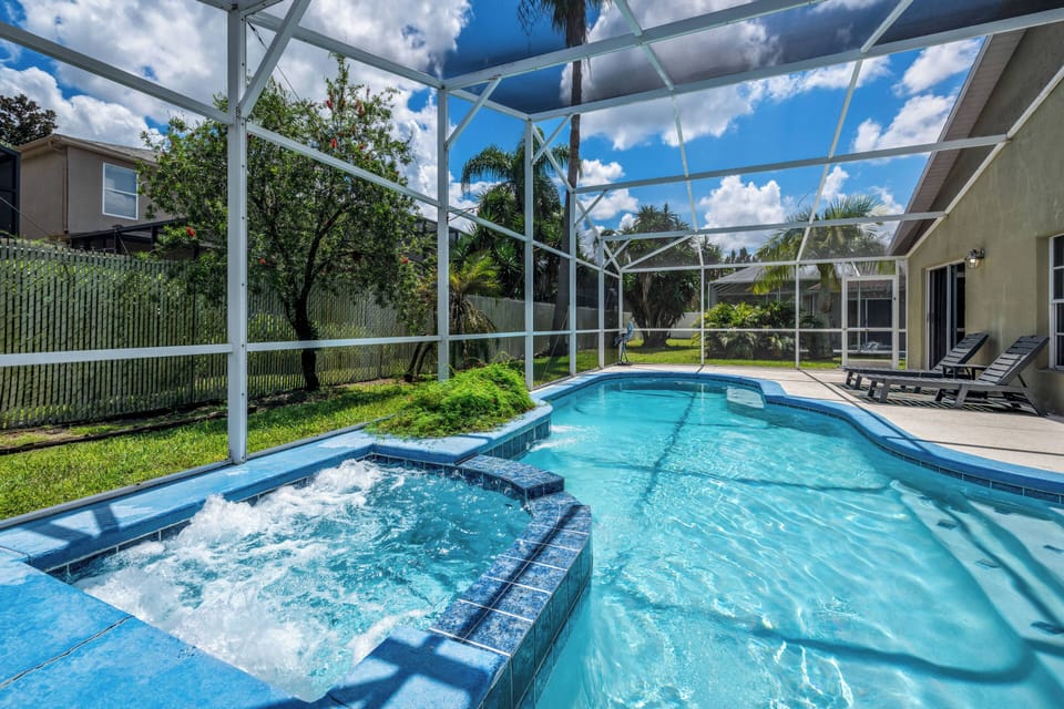 Private screened in pool
