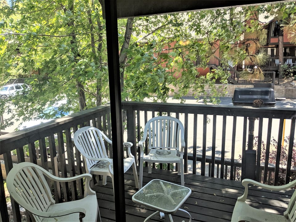 Upper Deck off Living Room