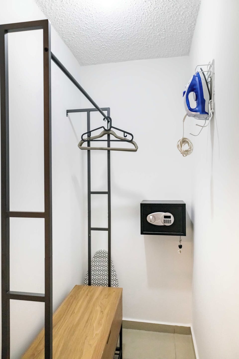 Master Bedroom Closet Area