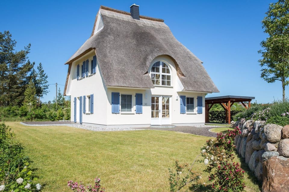 Vacation home Schilfrohrsänger 48 - Holiday home Schilfrohrsänger 48 - All about nature House in Mecklenburg-Vorpommern, Germany