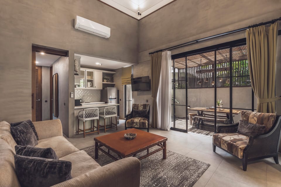 Grand Two Bedroom Loft Forest View Villa with Private Pool | Minibar, in-room safe, blackout drapes, iron/ironing board