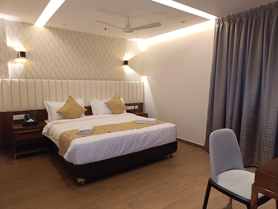 Deluxe Double Room | Egyptian cotton sheets, premium bedding, down comforters, pillowtop beds