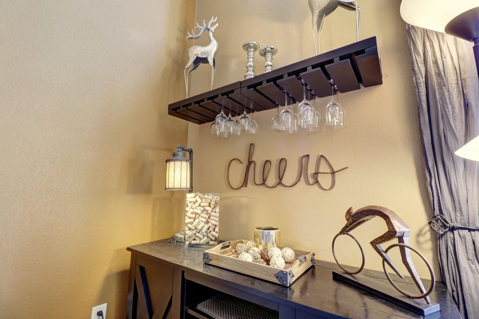 Condo, 2 Bedrooms | Interior